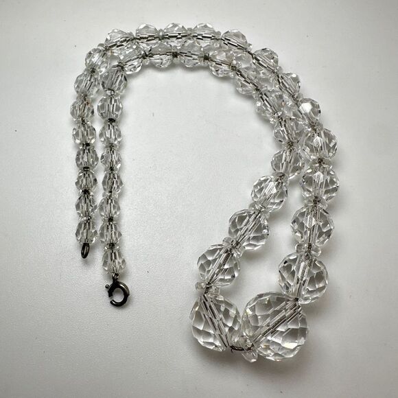 15" Vintage graduated rock crystal all strung on a sterling silver chain! - Picture 2 of 16